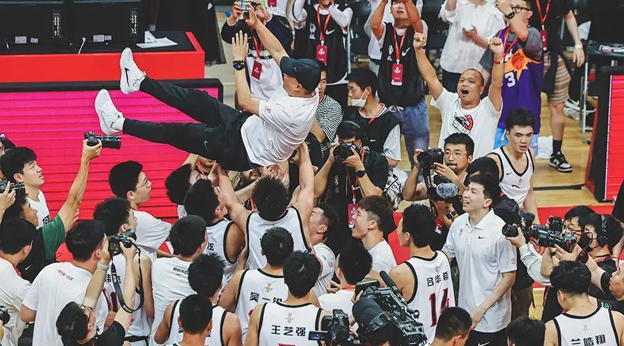 大学生篮球选手的心态建设指南_0